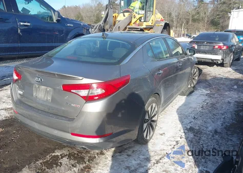 2013 Kia Optima Sx z USA, uszkodzony, nr VIN 5XXGR4A69DG154063
